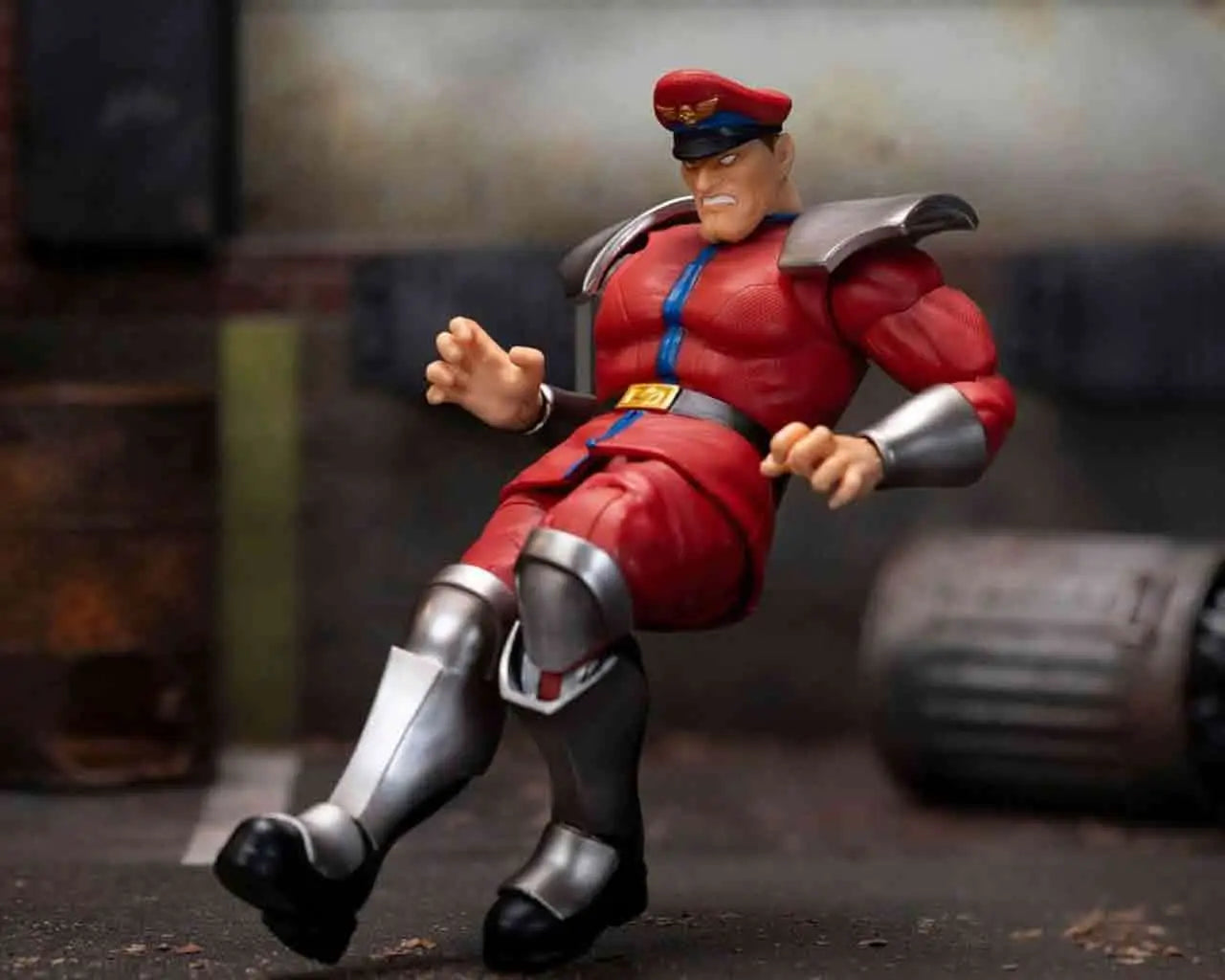 STREET FIGHTER 2 MR BISON 1/12 DELUXE ACTION Figura