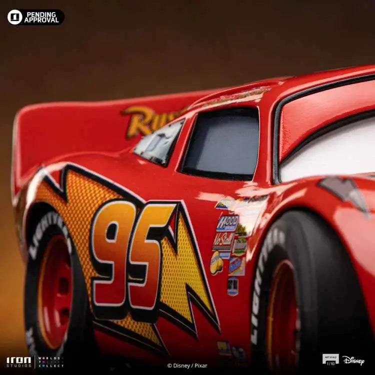 CARS LIGHTNING MCQUEEN 1/10 Estatua