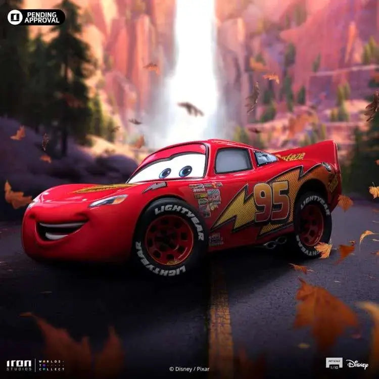 CARS LIGHTNING MCQUEEN 1/10 Estatua