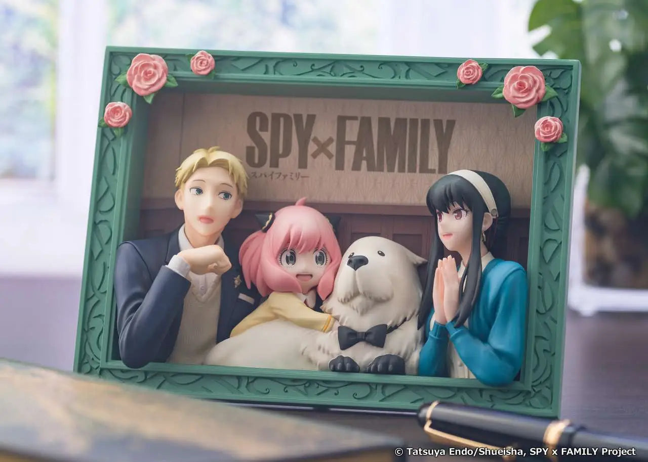 SPY X FAMILY THE FORGERS FIGURE Frikytopia