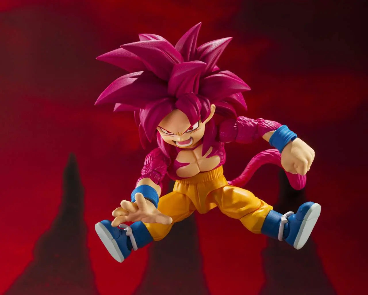 DRAGON BALL DAIMA SON GOKU MINI SUPER SAIYAN 4 SHF
