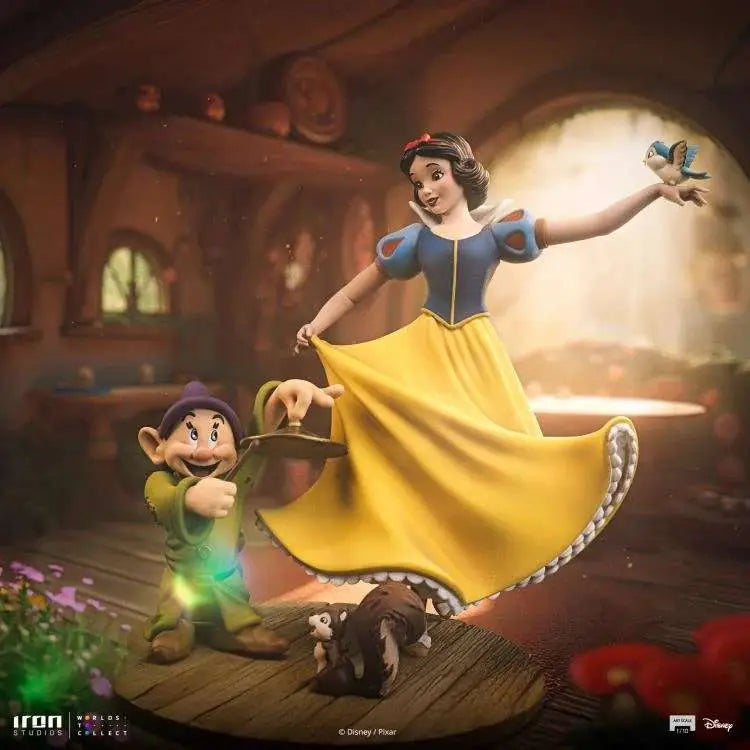 DISNEY CLASSIC SNOW WHITE ANDTHE SEVEN DWARVES 1/10 Estatua Frikytopia