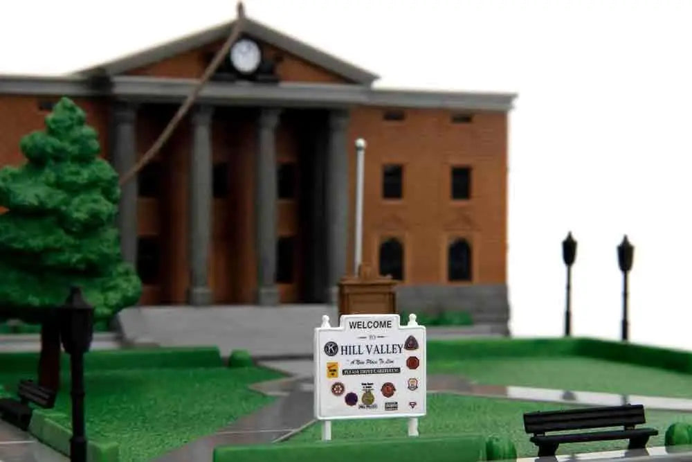 BACK TO THE FUTURE CLOCK TOWER NANO SCENE DIORAMA