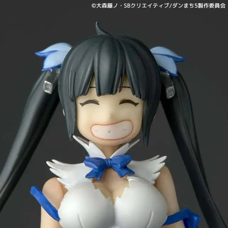 REVOLTECH DANMACHI (IS IT WRONG TO TRY TO PICK UP GIRLS IN A DUNGEON?) HESTIA ACTION Figura