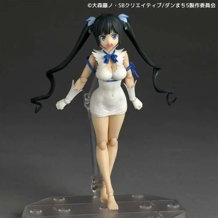 REVOLTECH DANMACHI (IS IT WRONG TO TRY TO PICK UP GIRLS IN A DUNGEON?) HESTIA ACTION Figura Frikytopia