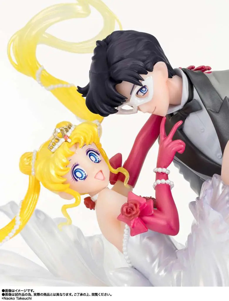 SAILOR MOON USAGI & TUXEDO MASK MOONLIGHT GLOW ED FIGUARTS ZERO CHOUETTE