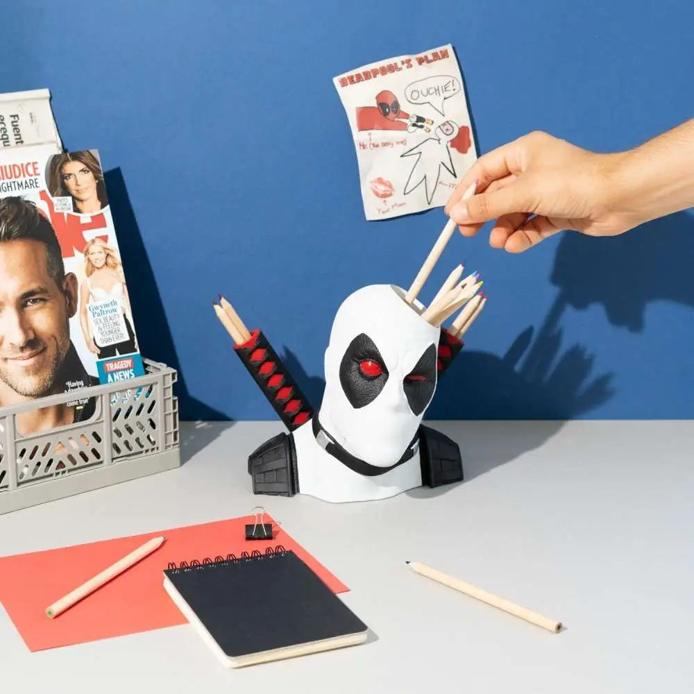 MARVEL DEADPOOL TRAJE X-FORCE PEN HOLDER Frikytopia