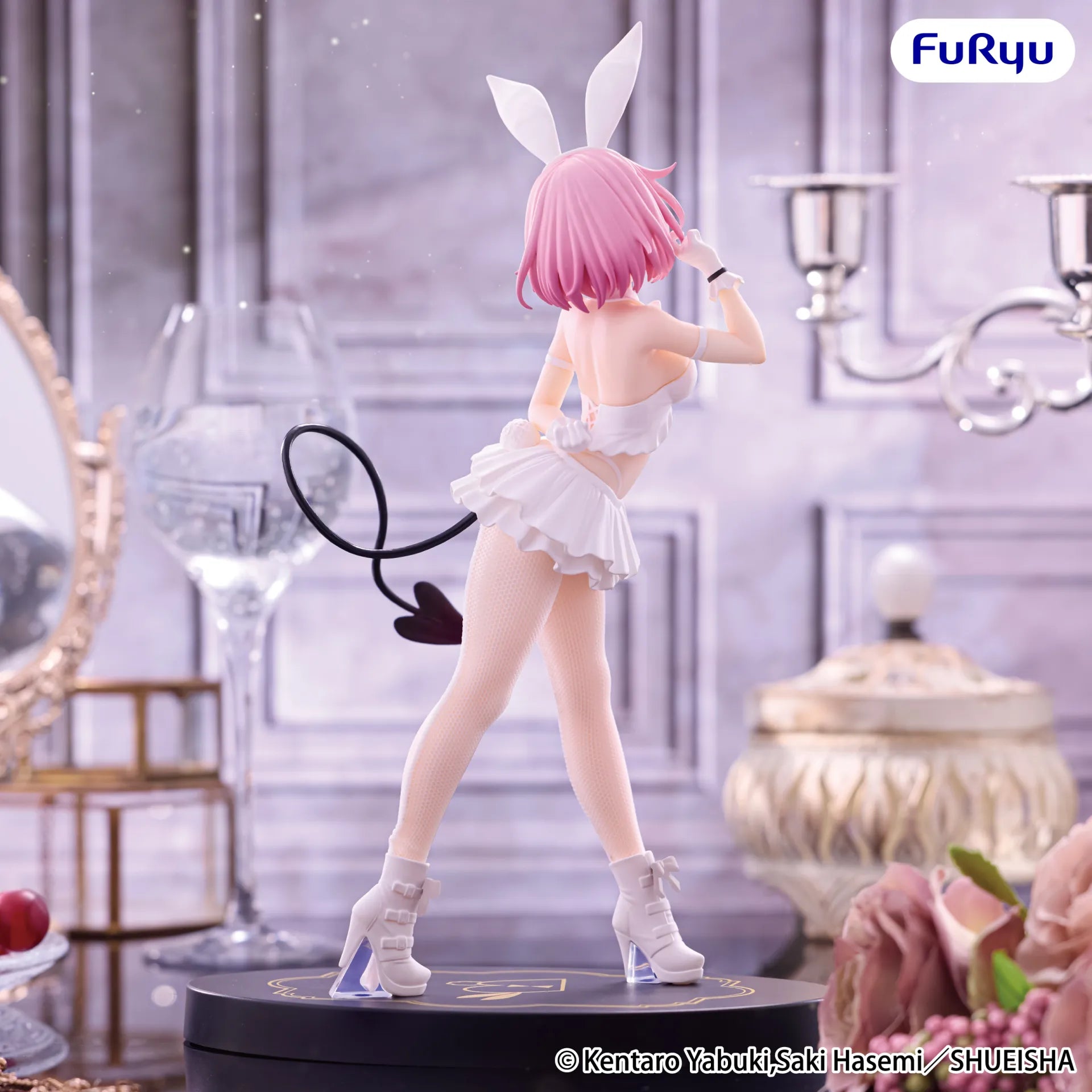TO LOVE RU DARKNESS MOMO WHITE BICUTE BUNNIES Figura