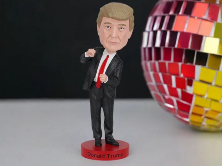 TRUMP DANCE BOBBLEHEAD Frikytopia
