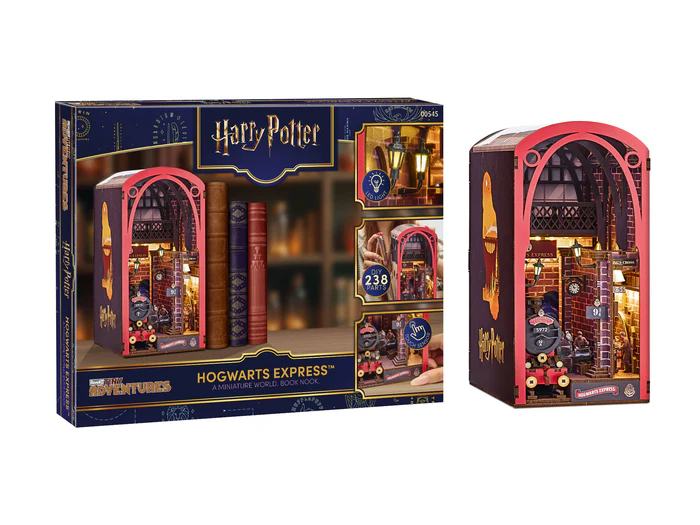 HARRY POTTER HOGWARTS EXPRESS TINY ADVENTURES