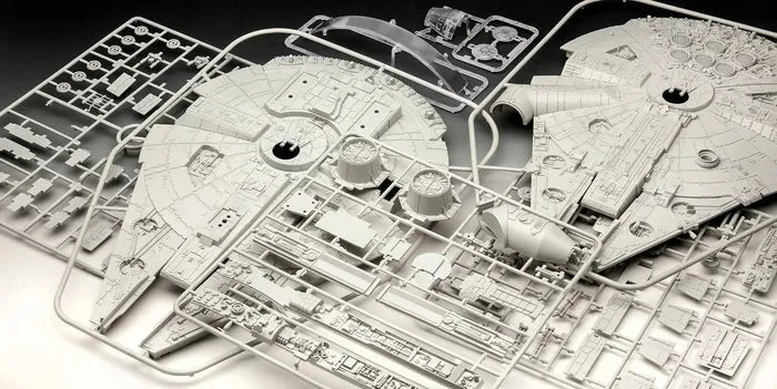 Star Wars Maqueta 1/72 Millennium Falcon 38 cm