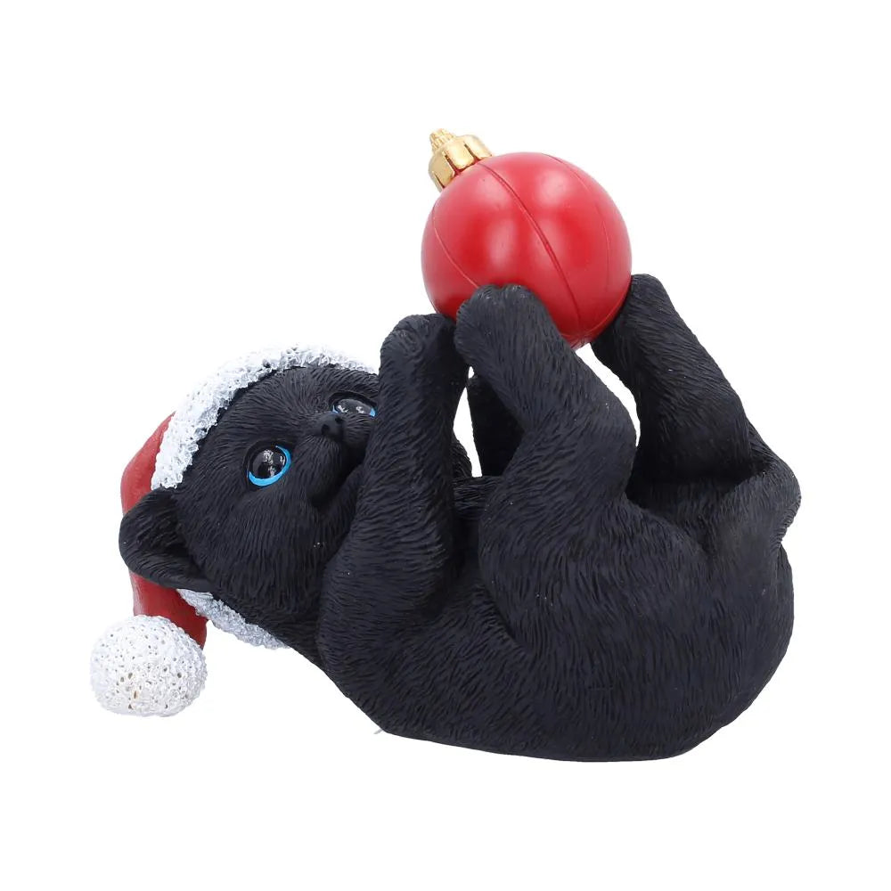BLACK CAT IN SANTA HAT PLAYING WITH BAUBLE Figura