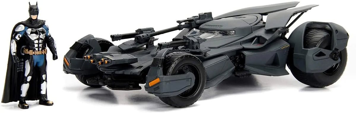 BATMAN JUSTICE LEAGUE BATMAN & BATMOBILE 1/24 DIE-CAST MODEL