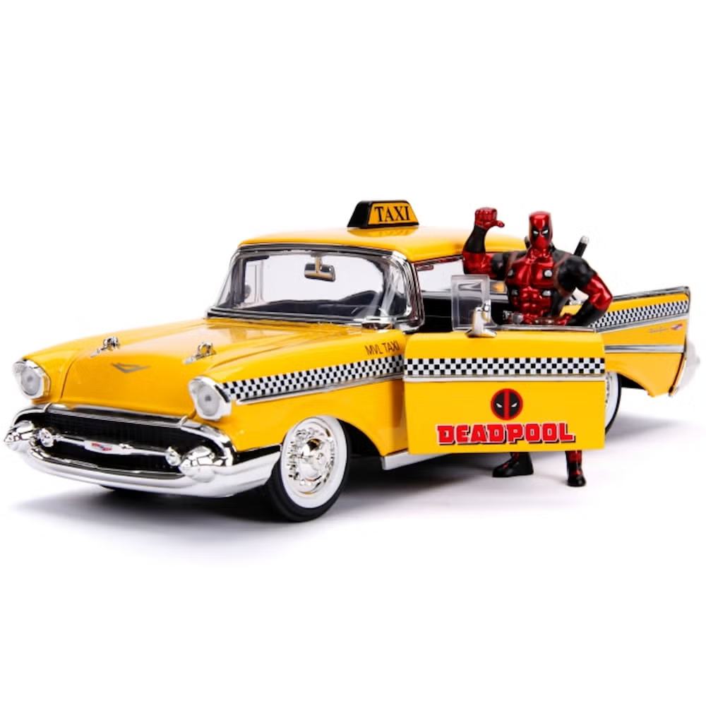 MARVEL DEADPOOL 1975 CHEVROLET YELLOW TAXI  BEL AIR & DEADPOOL 1/24 DIE-CAST MODEL Frikytopia