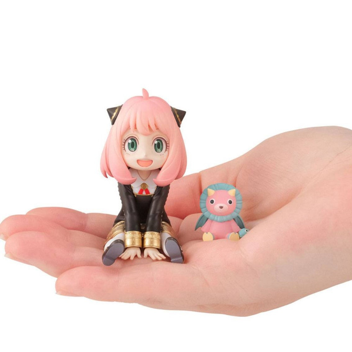 Figura megahouse deluxe edition gem spy x family anya chan palm size