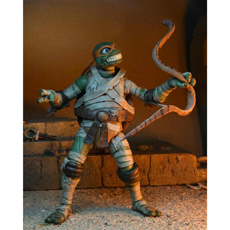 Figura Ultimate Michelangelo As The Mummy las Tortugas Ninja 18 cm