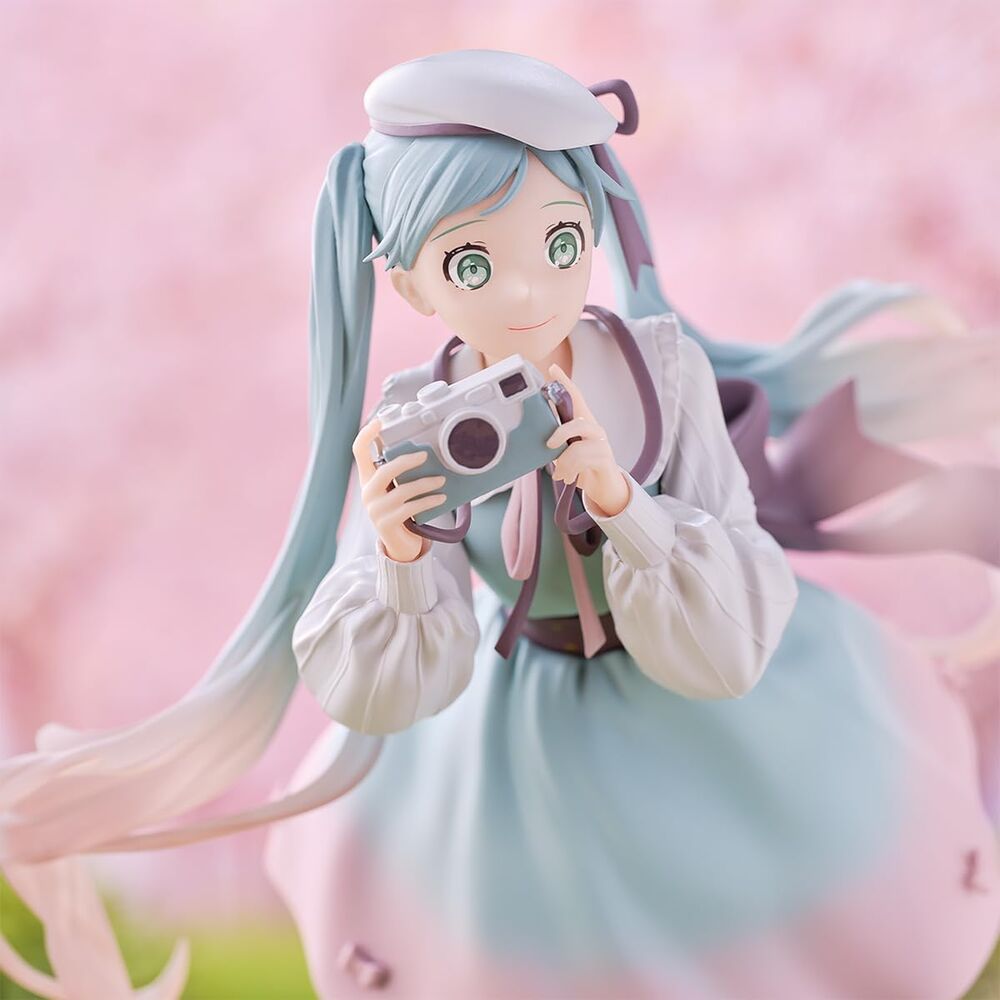 Figura Banpresto Hatsune Miku Holiday Memories Camera 20 cm