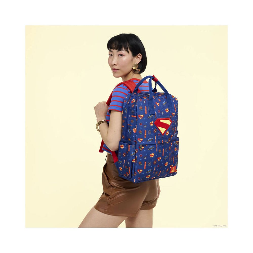DC Comics By Loungefly Mochila Nylon Full-Size Superman