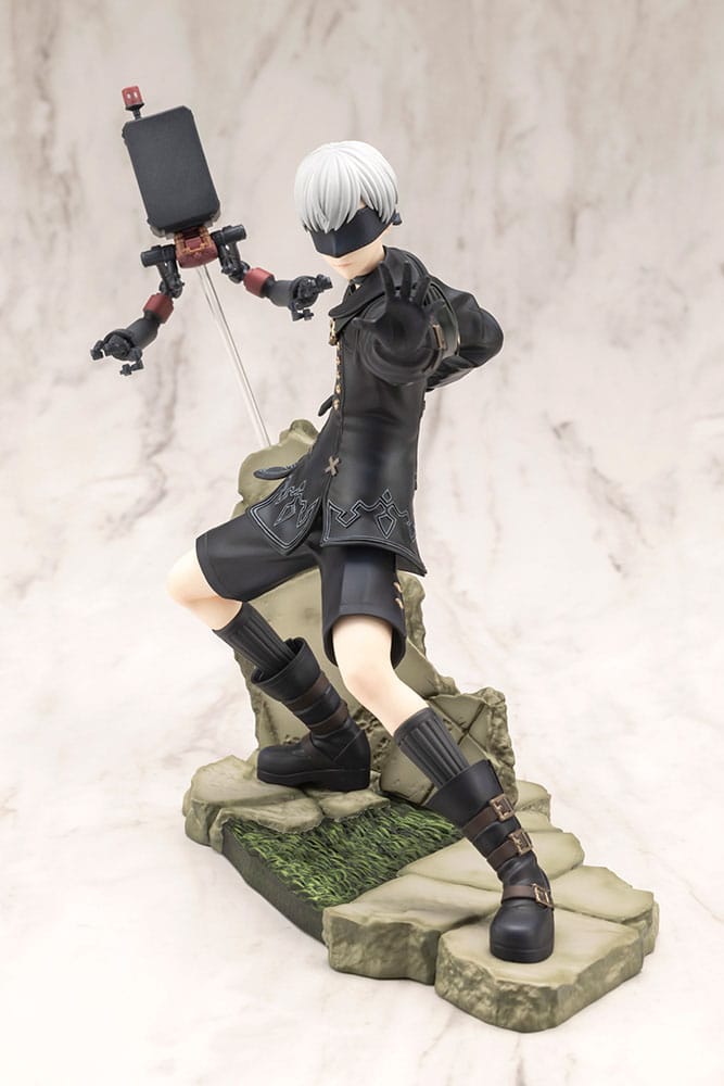 Nier:Automata Ver. 1.1a Estatua PVC ARTFX J 1/8 9S 18 cm