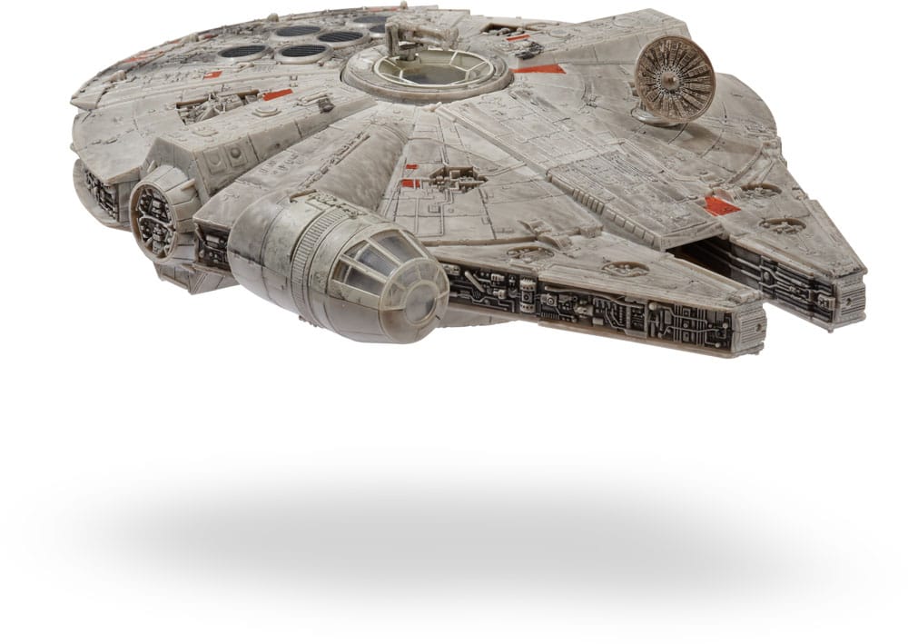 Star Wars Feature Vehículo con Figuras Millennium Falcon 23 cm