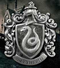 Escudo de pared the noble collection harry potter casa slytherin resina 20 x 28 cm Frikytopia