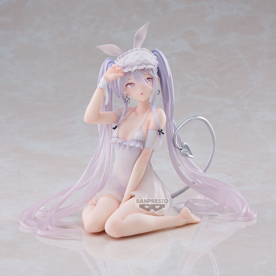 Figura Rurudo Sleepy Bunny Rurudo 13 cm