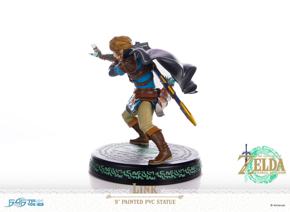 The Legend Of Zelda: Tears Of The Kingdom Estatua PVC Link 18 cm