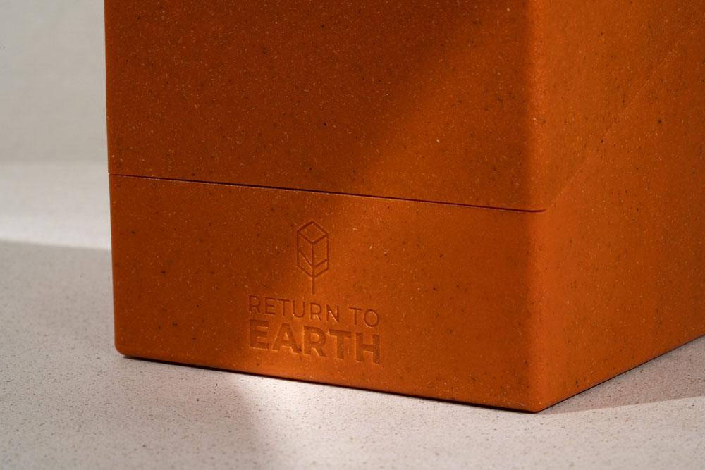 Ultimate Guard Return To Earth Boulder Deck Case 100+ Tamaño Estándar Naranja