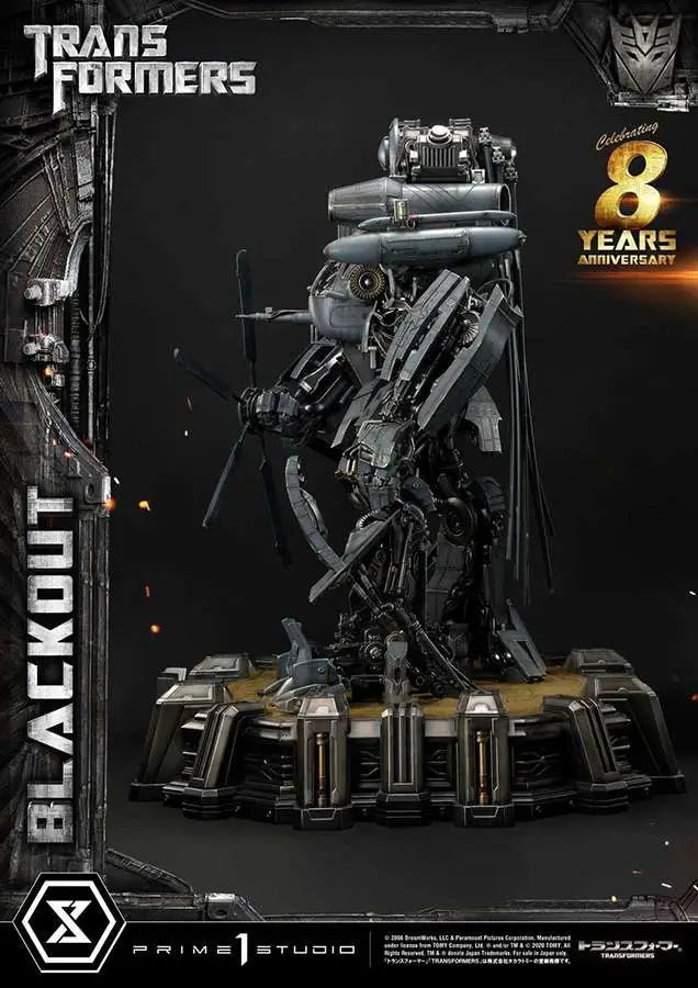 TRANSFORMERS BLACKOUT Estatua