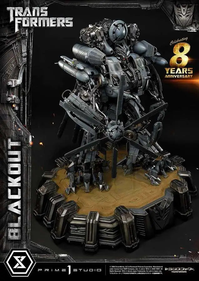 TRANSFORMERS BLACKOUT Estatua