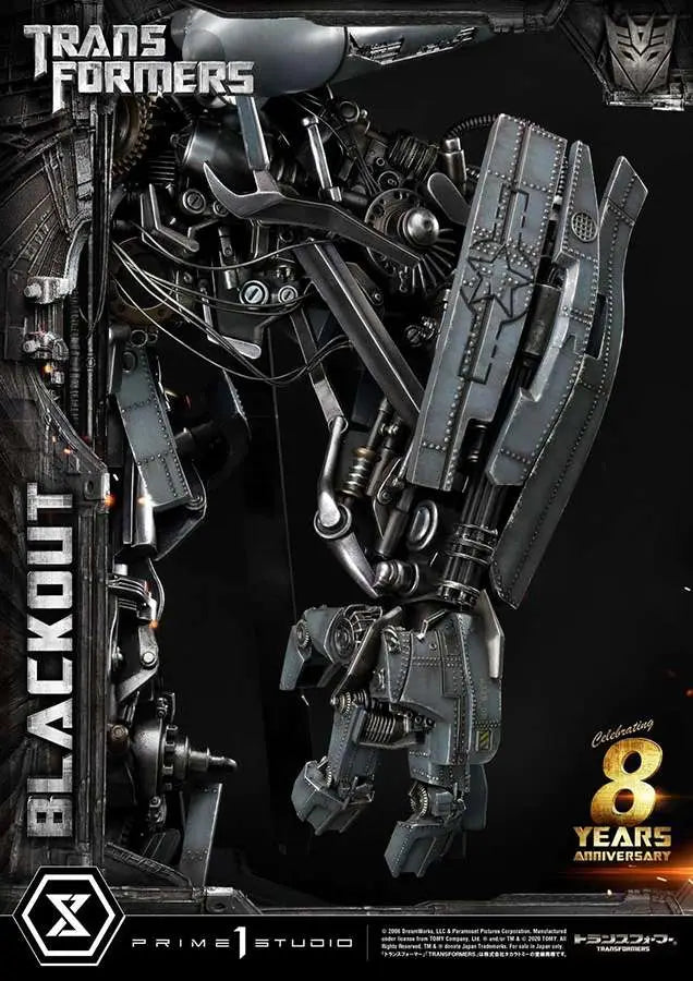 TRANSFORMERS BLACKOUT Estatua
