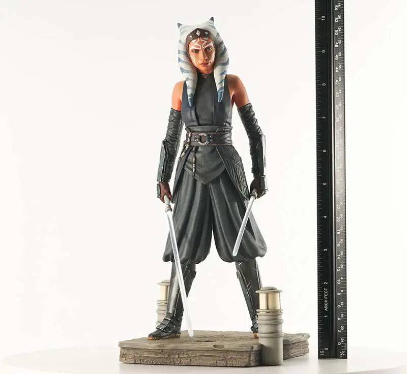W MANDALORIAN S2 AHSOKA Estatua