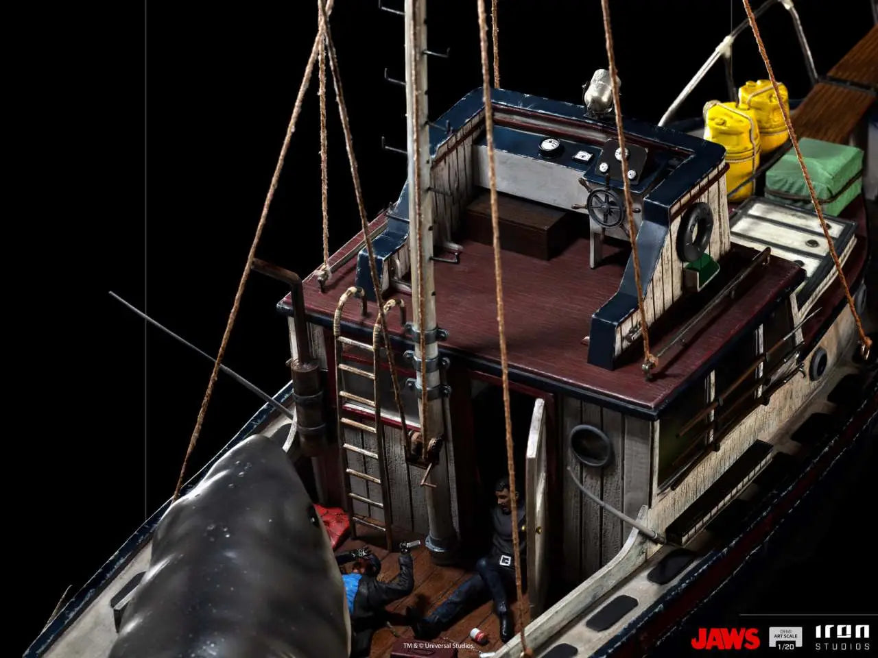Tiburón Estatua 1/20 Demi Art Scale Jaws Attack 104 cm