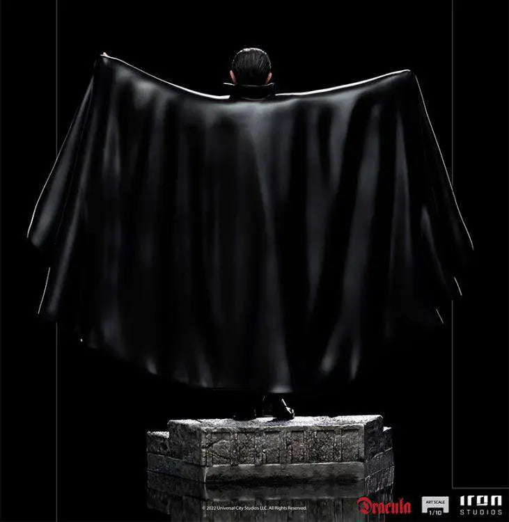 UNIVERSAL MONSTERS DRACULA 1/10 Estatua