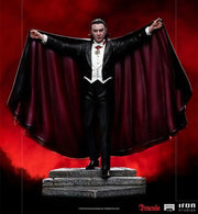 UNIVERSAL MONSTERS DRACULA 1/10 Estatua