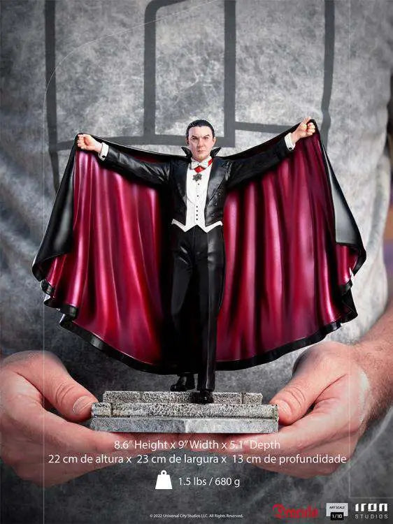 UNIVERSAL MONSTERS DRACULA 1/10 Estatua
