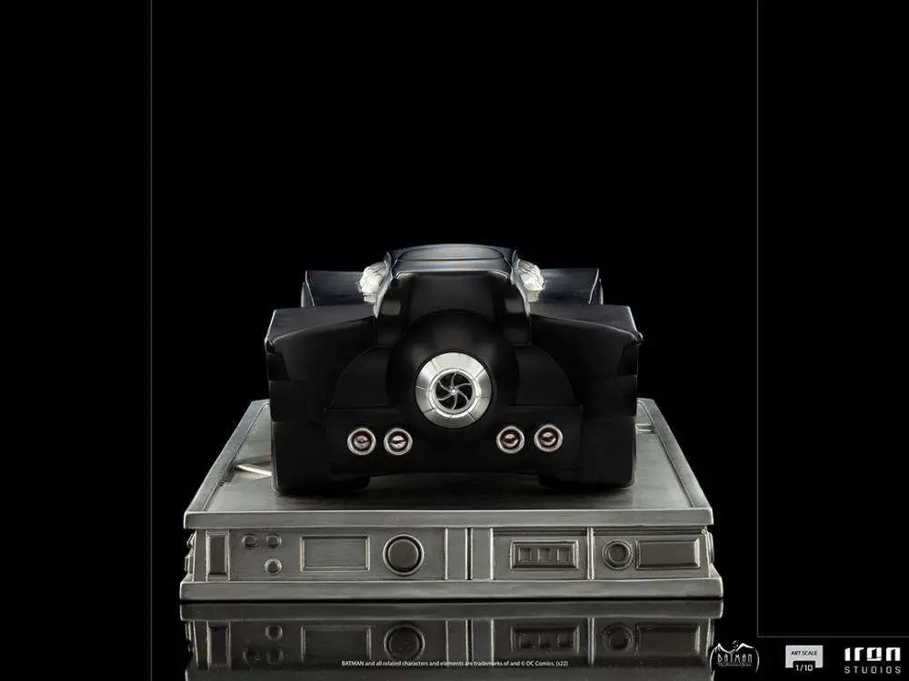 BATMAN TAS BATMOBILE 1/10 STATUE