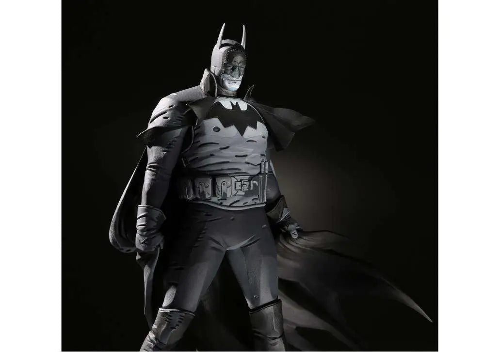BATMAN B&W BATMAN BY MIKE MIGNOLA
