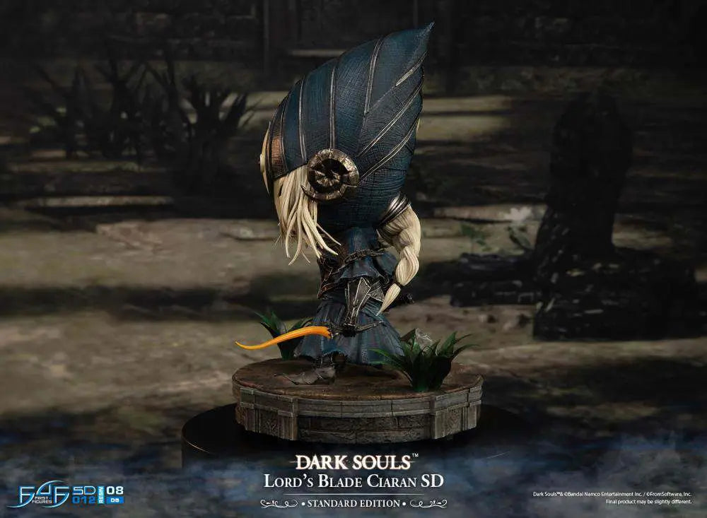 DARK SOULS LORD BLADE CIARAN SD Estatua