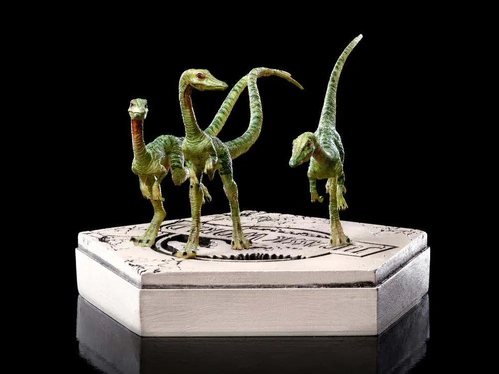 JW ICONS COMPSOGNATUS STATUE