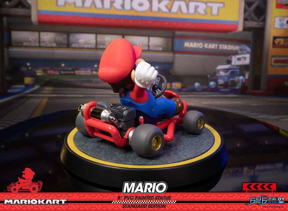 MARIO KART MARIO PVC PAINTED Estatua