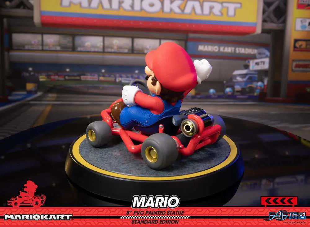 MARIO KART MARIO PVC PAINTED Estatua