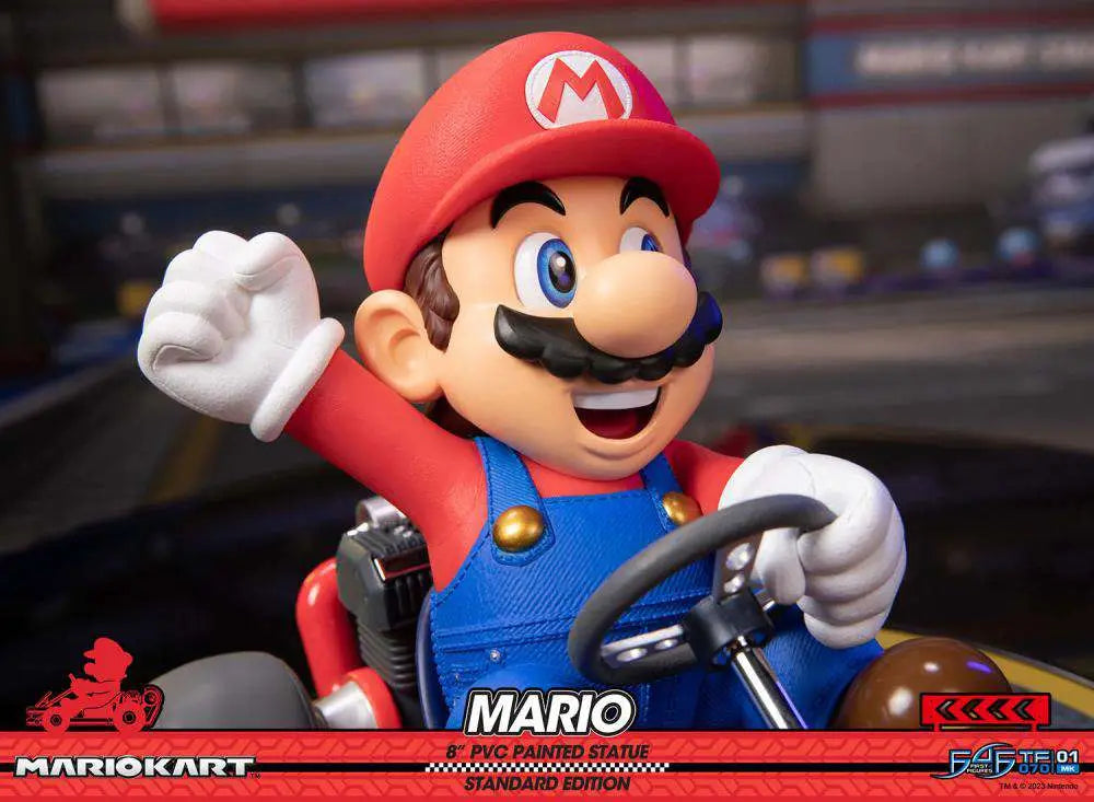 MARIO KART MARIO PVC PAINTED Estatua