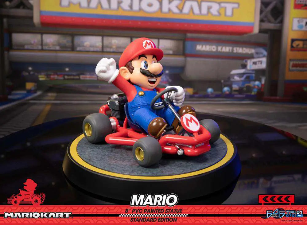 MARIO KART MARIO PVC PAINTED Estatua