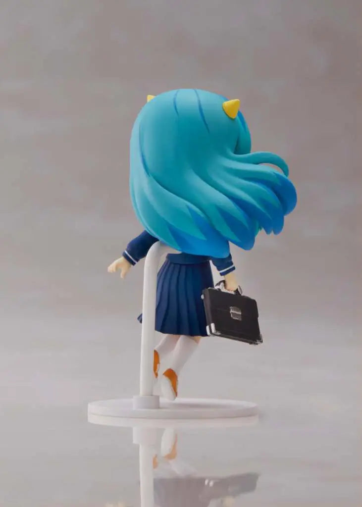 Figura plum urusei yatsura lum uniforme colegio