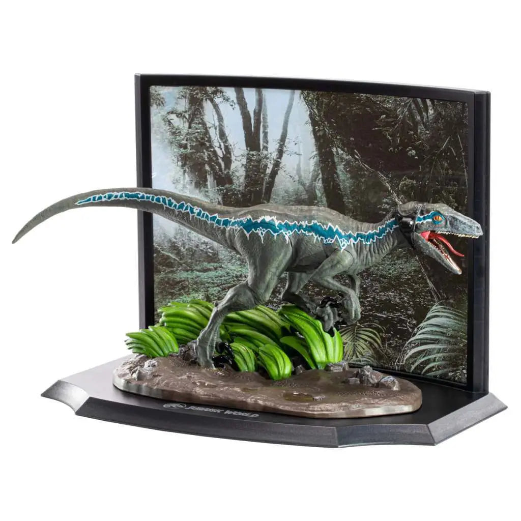 JURASSIC PARK VELOCIRAPTOR BLUE DIORAMA Frikytopia