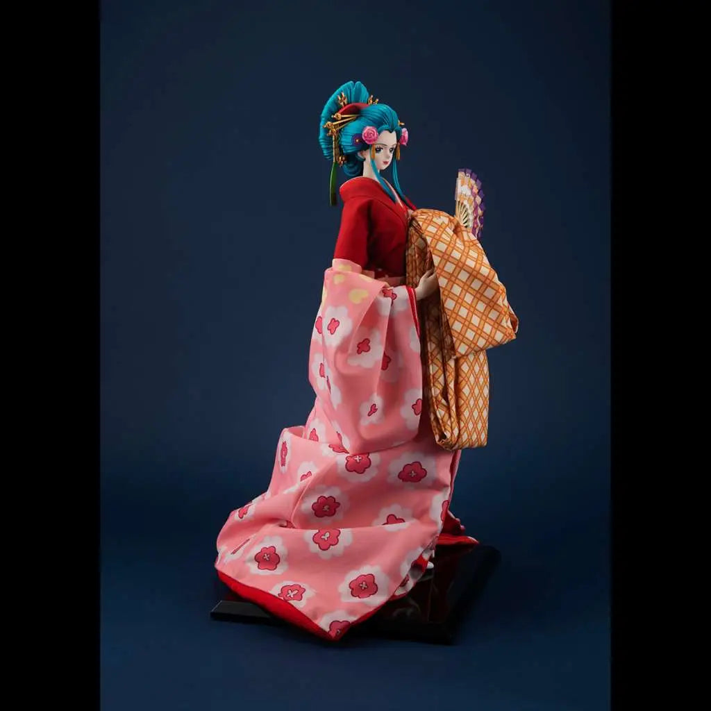 KYUGETSU X MEGAHOUSE ONE PIECE JAPANESE DOLL KOMURASAKI