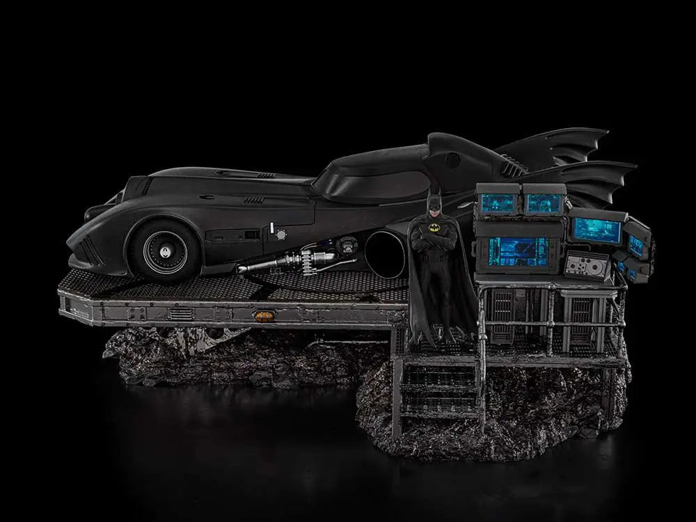 THE FLASH MOVIE BATMOBILE DLX 1/10 Estatua