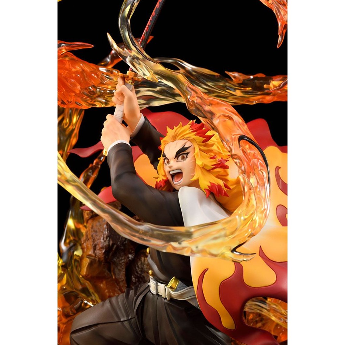 Figura good smile company kimetsu no yaiba demon slayer 1 8 kyojuro rengoku