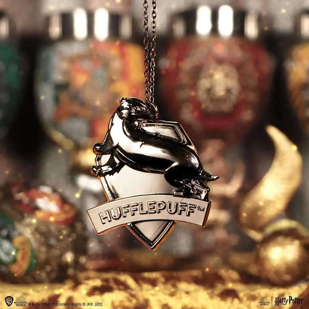 HARRY POTTER HUFFLEPUFF CREST SILVER HANGING ORNAMENT Frikytopia